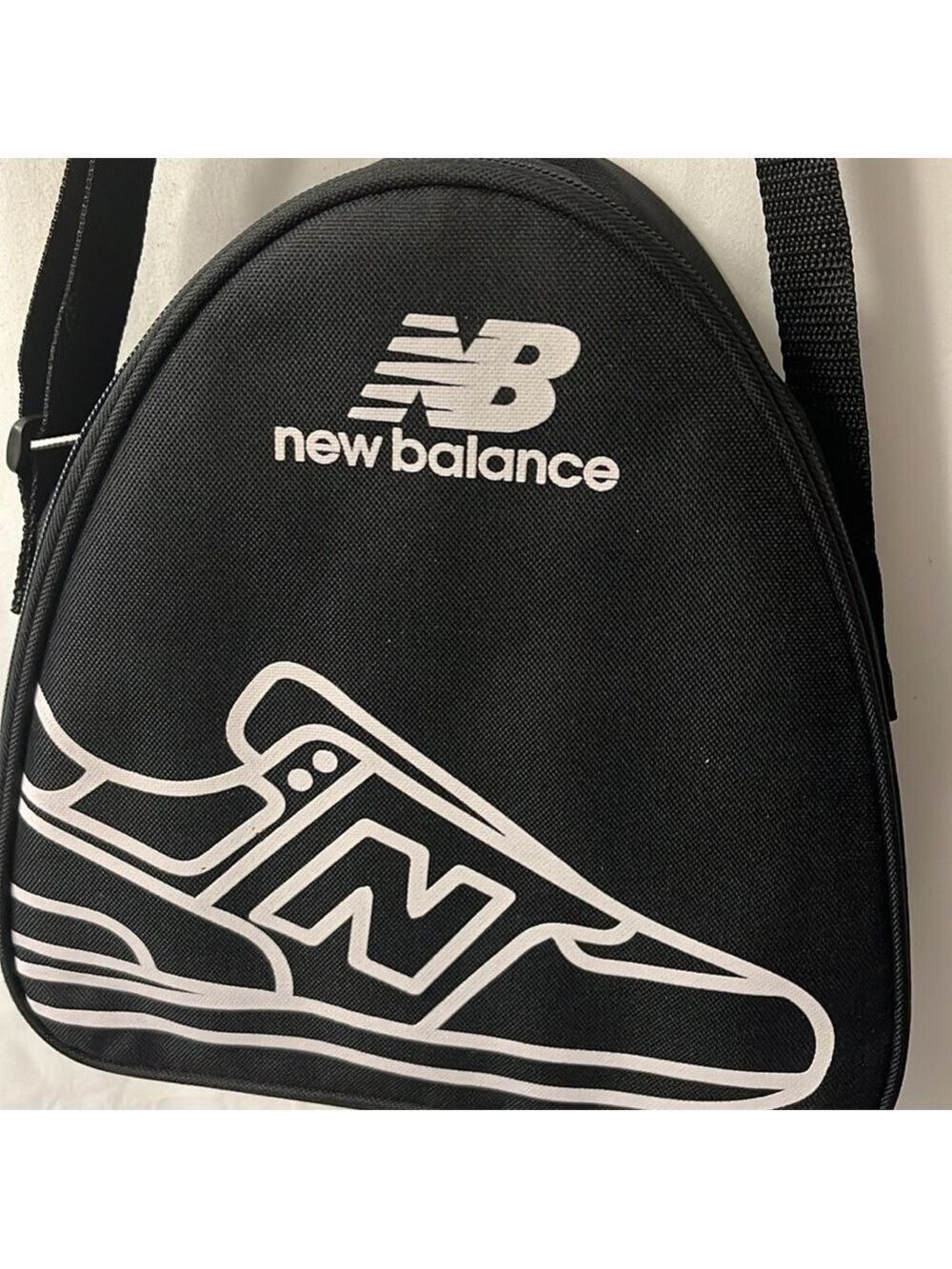 New Balance small insulated shoulder shoulder bag
